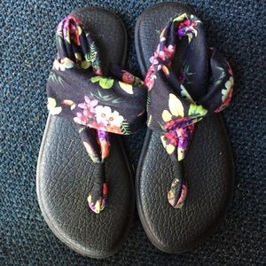 Sling sandals FINAL PRICE DROP
